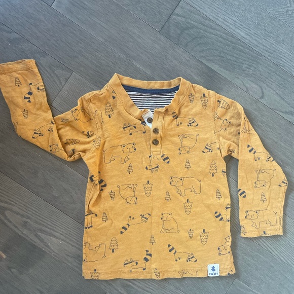 Carter’s 5T - Picture 4 of 4